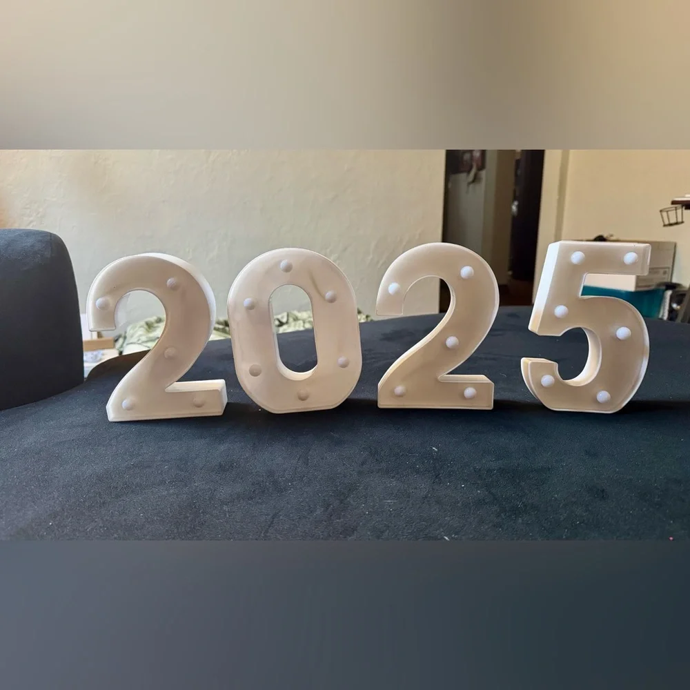 2025 Marquee Light-Up Numbers - Batteries Included